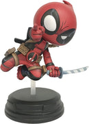 Share Diamond Select Deadpool Marvel Animated Jumping Statue 18cm Figure JUN242410